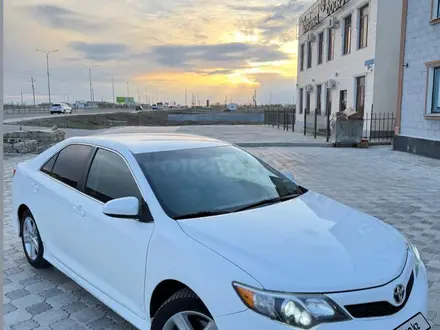 Toyota Camry 2014 года за 5 380 000 тг. в Атырау – фото 3