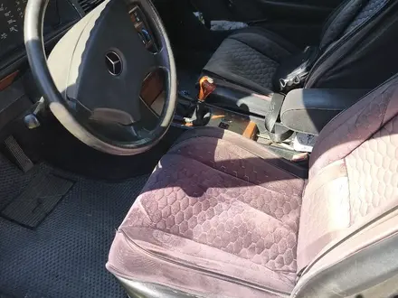 Mercedes-Benz E 230 1992 года за 1 600 000 тг. в Караганда – фото 7