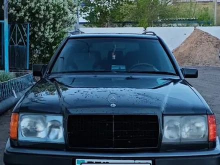 Mercedes-Benz E 230 1992 года за 1 600 000 тг. в Караганда
