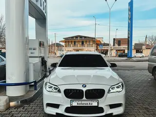 BMW 528