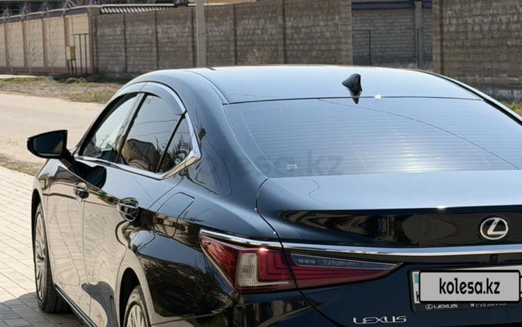 Lexus ES 250 — миниатюра 5