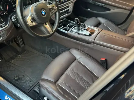 BMW M760 2017 года за 43 000 000 тг. в Алматы – фото 6