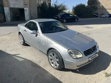 Mercedes-Benz SLK 230 1997 года за 3 200 000 тг. в Актау