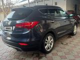 Hyundai Santa Fe 2014 годаfor10 500 000 тг. в Алматы