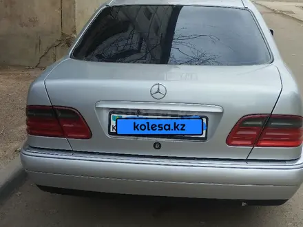 Mercedes-Benz E 240 1998 годаүшін2 800 000 тг. в Балхаш – фото 2