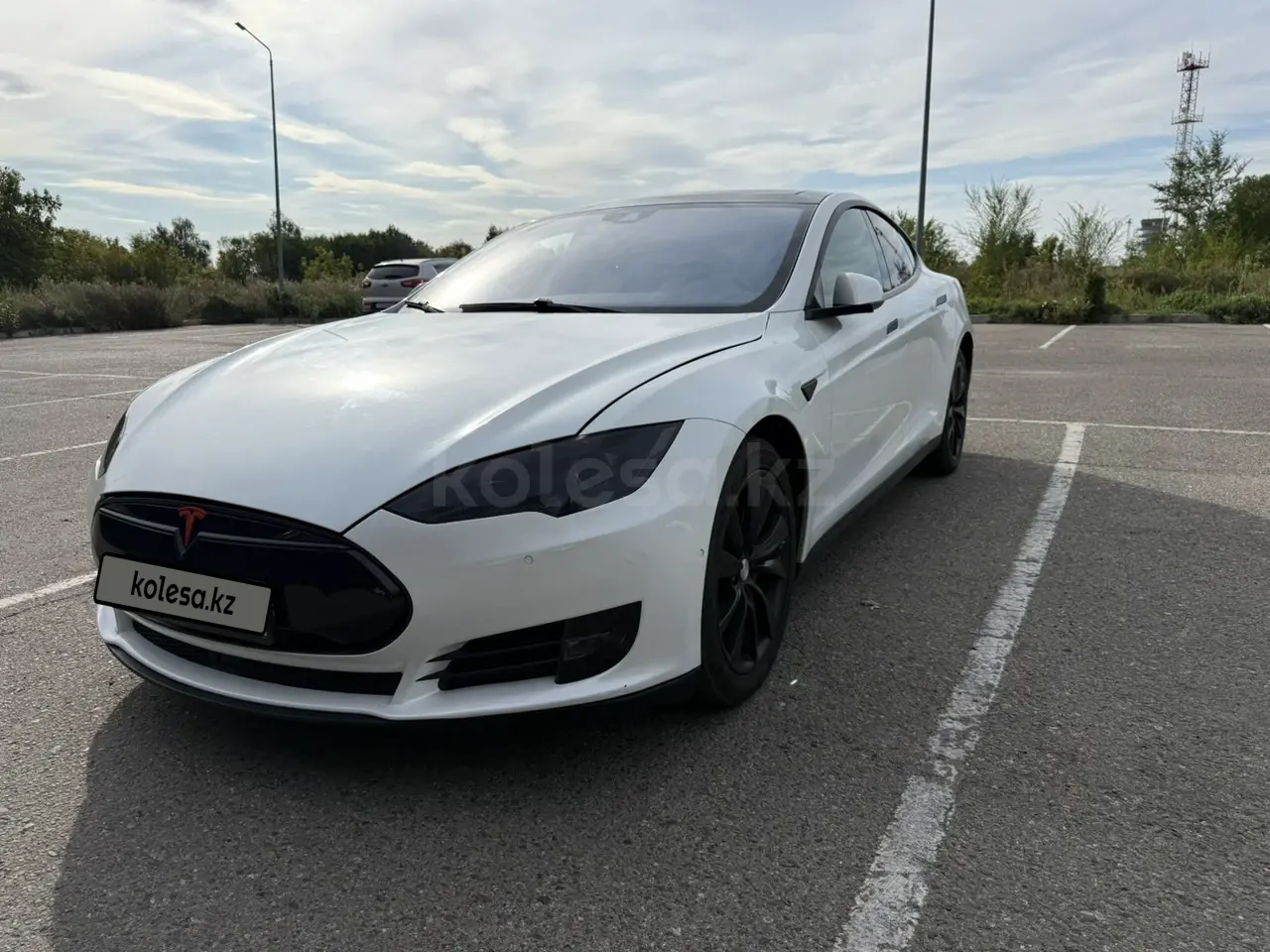 Tesla Model S, 2015
