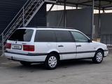 Volkswagen Passat 1994 года за 1 800 000 тг. в Тараз – фото 2