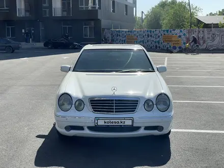 Mercedes-Benz E 55 AMG 2001 года за 6 500 000 тг. в Алматы – фото 2