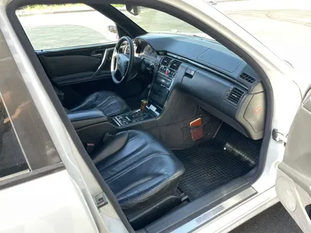 Mercedes-Benz E 55 AMG 2001 года за 6 500 000 тг. в Алматы – фото 7