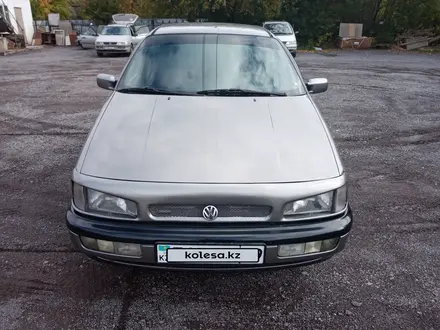 Volkswagen Passat 1991 года за 1 600 000 тг. в Караганда – фото 6