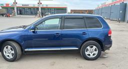 Volkswagen Touareg 2005 года за 4 500 000 тг. в Актобе – фото 2