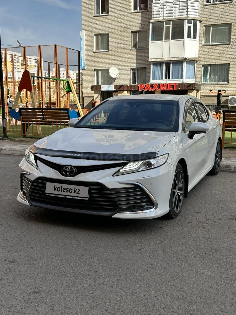 Toyota Camry 2021 г.