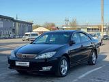 Toyota Camry 2005 годаүшін4 200 000 тг. в Шелек