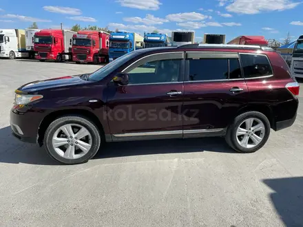 Toyota Highlander 2013 года за 13 500 000 тг. в Костанай