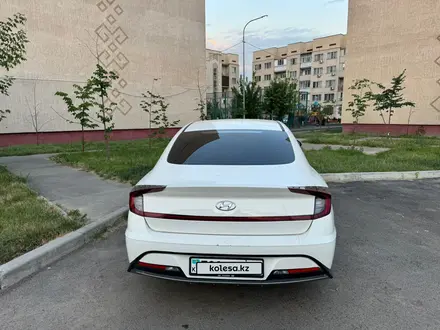 Hyundai Sonata 2020 года за 9 100 000 тг. в Алматы – фото 2