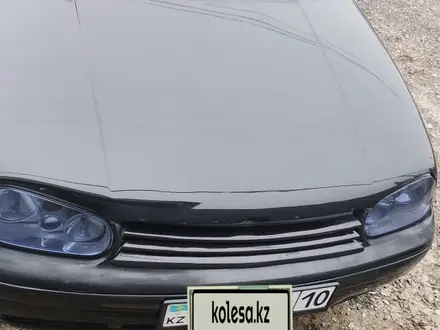 Volkswagen Golf 2001 года за 3 500 000 тг. в Костанай – фото 4