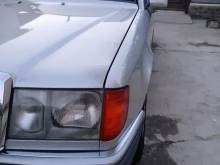 Mercedes-Benz E 230 1991 года за 2 300 000 тг. в Жанакорган – фото 3