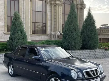 Mercedes-Benz E 280 1996 года за 2 400 000 тг. в Шымкент – фото 2