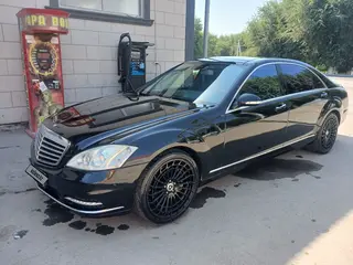 Mercedes-Benz S 500