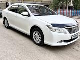 Toyota Camry 2013 годаfor8 800 000 тг. в Актобе – фото 3