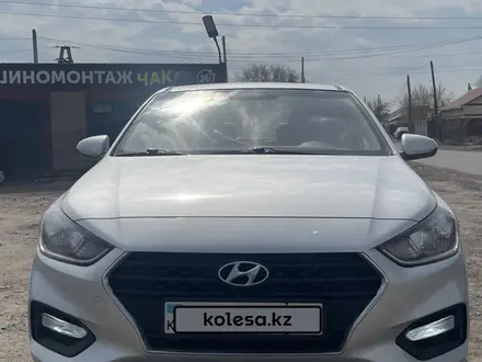 Hyundai Accent 2017 года за 6 200 000 тг. в Караганда – фото 2