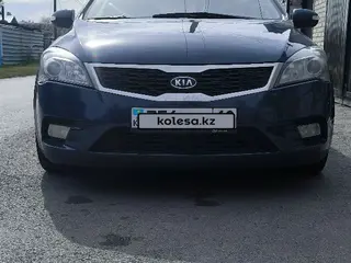 Kia Cerato, 2010