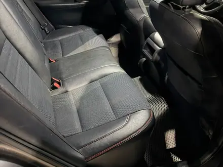 Toyota Camry 2015 года за 5 400 000 тг. в Жанаозен – фото 11