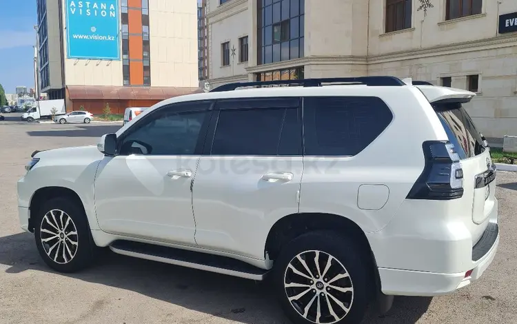 Toyota Land Cruiser Prado 2019 года за 24 500 000 тг. в Астана