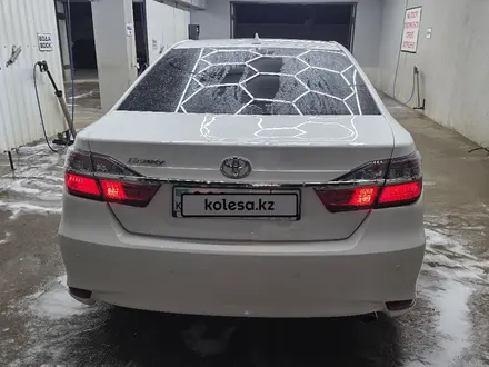 Toyota Camry 2017 года за 9 600 000 тг. в Балхаш – фото 5