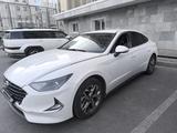 Hyundai Sonata 2021 годаfor11 200 000 тг. в Астана