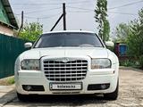 Chrysler 300C 2006 года за 4 200 000 тг. в Алматы – фото 3