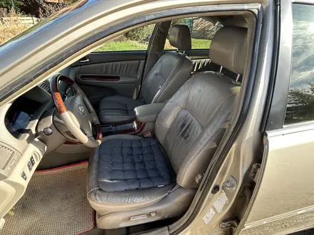 Toyota Camry 2003 года за 4 000 000 тг. в Уральск – фото 28