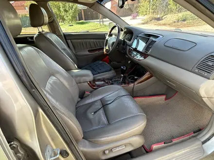 Toyota Camry 2003 года за 4 000 000 тг. в Уральск – фото 29