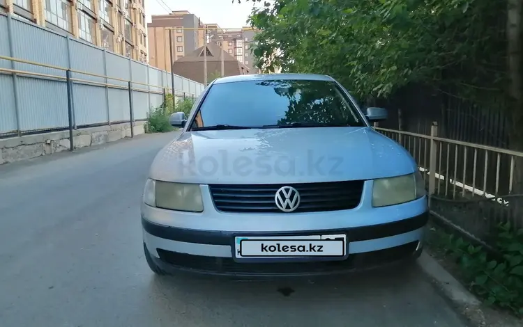 Volkswagen Passat 1997 годаfor1 800 000 тг. в Уральск