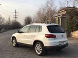 Volkswagen Tiguan 2015 годаүшін10 800 000 тг. в Алматы – фото 4