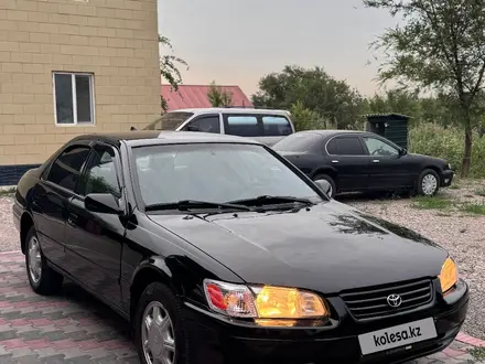 Toyota Camry 2000 года за 3 000 000 тг. в Алматы – фото 5
