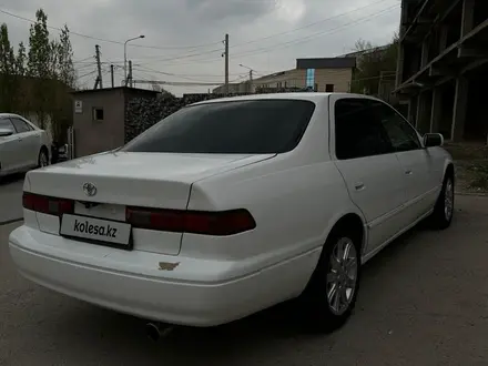 Toyota Camry 1998 года за 3 200 000 тг. в Шымкент – фото 5