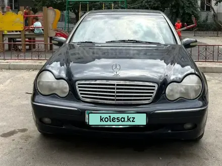 Mercedes-Benz C 200 2001 года за 2 600 000 тг. в Уральск