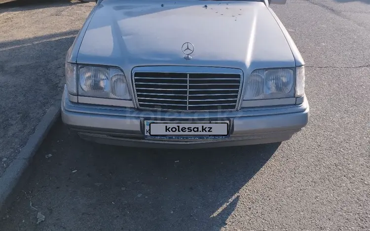 Mercedes-Benz E 220 1993 годаүшін1 800 000 тг. в Шымкент