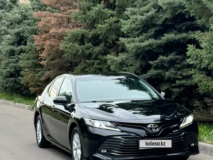 Toyota Camry 2018 года за 12 000 000 тг. в Алматы – фото 18