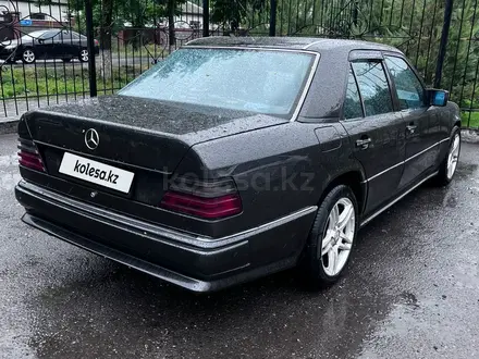 Mercedes-Benz E 280 1992 года за 2 800 000 тг. в Тараз – фото 5