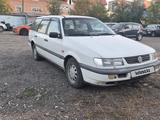 Volkswagen Passat 1994 годаүшін1 280 000 тг. в Усть-Каменогорск