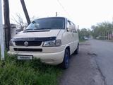 Volkswagen Caravelle 1999 года за 3 500 000 тг. в Есик