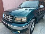 Ford Expedition 1997 года за 5 500 000 тг. в Шымкент – фото 2