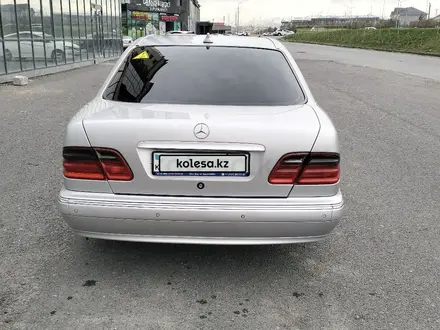 Mercedes-Benz E 320 2000 года за 5 800 000 тг. в Кызылорда – фото 31