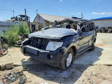 Mitsubishi Pajero 2008 года за 10 000 тг. в Атырау – фото 2