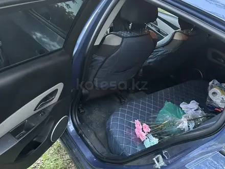 Chevrolet Cruze 2014 года за 4 100 000 тг. в Петропавловск – фото 18
