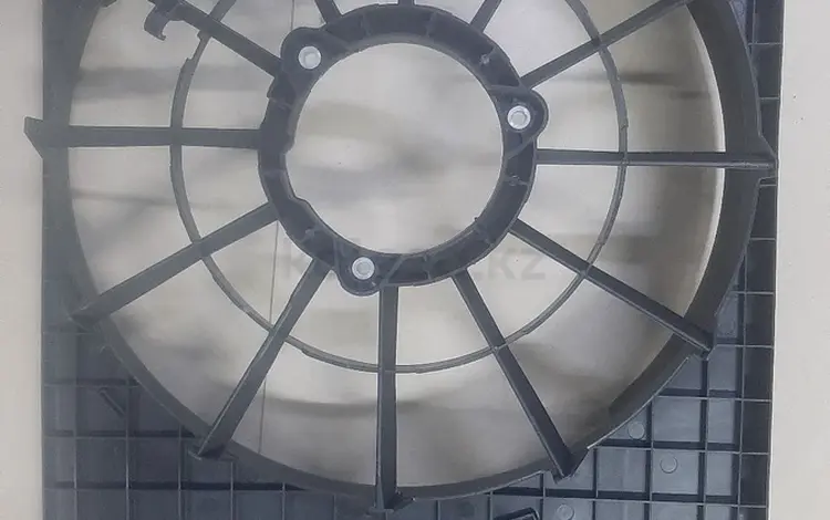 Диффузор радиатора вентилятор дифузор за 31 000 тг. в Актобе