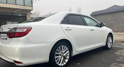 Toyota Camry 2015 годаfor14 400 000 тг. в Шымкент – фото 4