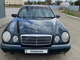 Mercedes-Benz E 230 1996 года за 2 000 000 тг. в Атырау